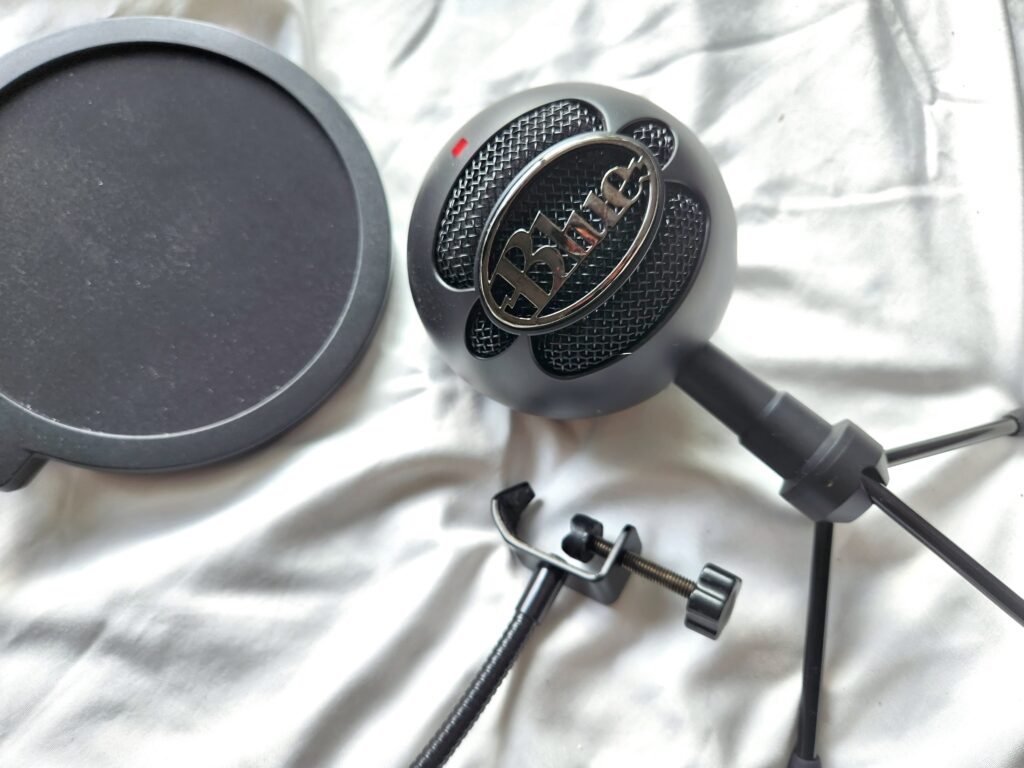 blue snowball microphone pop filter juli rox art